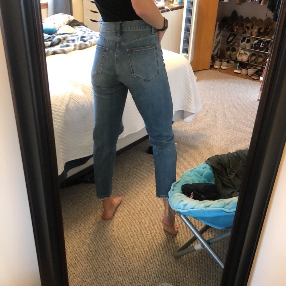 High Rise Mom Jeans - Picture 2 of 5